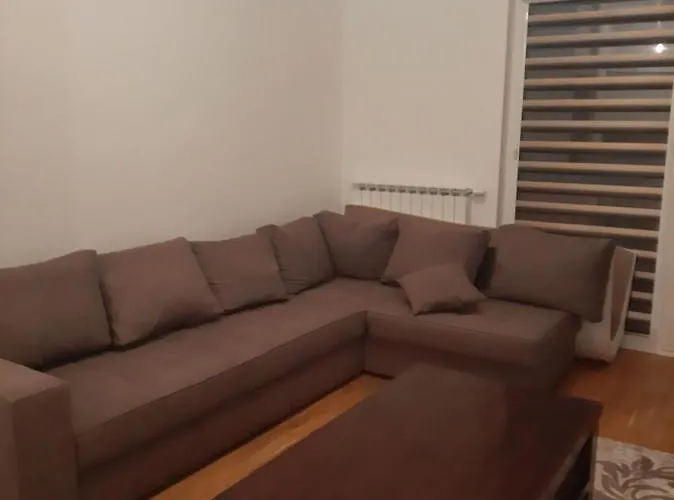 شقة Stan Na Dan Bulevar-studio *